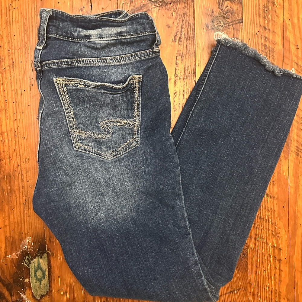 Silver Jeans Co Dark Wash Skinny Jeans Raw Hem Stretch Denim Approx 27x28